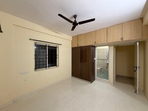 Room in 3 BHK Builder Floor at Hsr Layout – for Rent