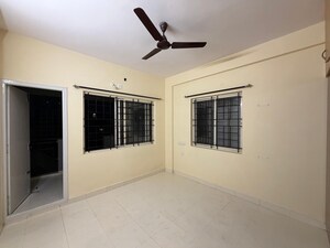 Room in 3 BHK Builder Floor at Hsr Layout – for Rent