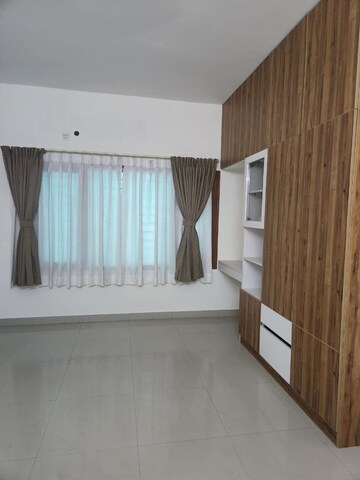 Room in 3.5 BHK Villa at Electronic City Phase I – for Rent