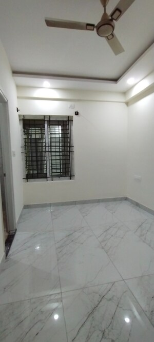 Room in 3 BHK Builder Floor at Hsr Layout – for Rent