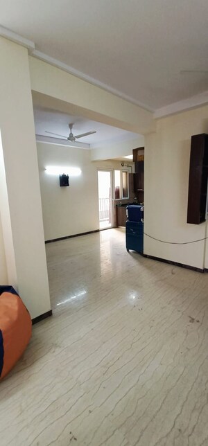 Room in 3 BHK Apartment at Apex Athena, Sector 75 – for Rent