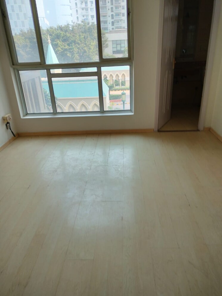 Room, dlf-westend-heights 4 Bedroom 2600 Sq.Ft. Apartment In Sector 53 Gurgaon 9669920