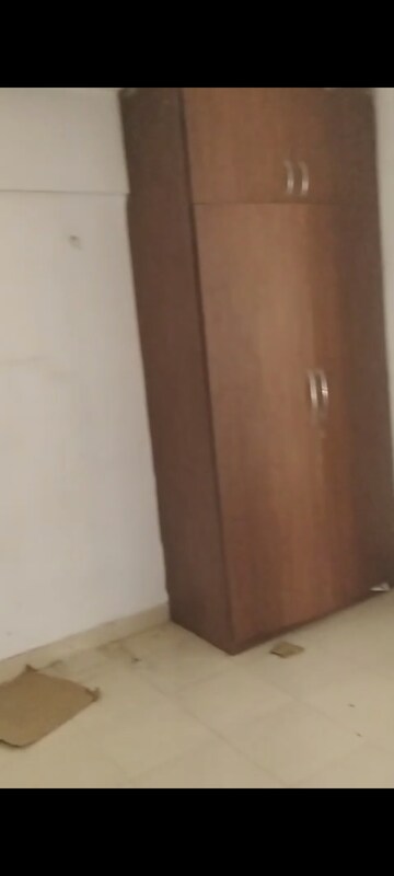 Furnished Amenities in 2 BHK Apartment at OP Floridaa, Sector 82 – for Rent