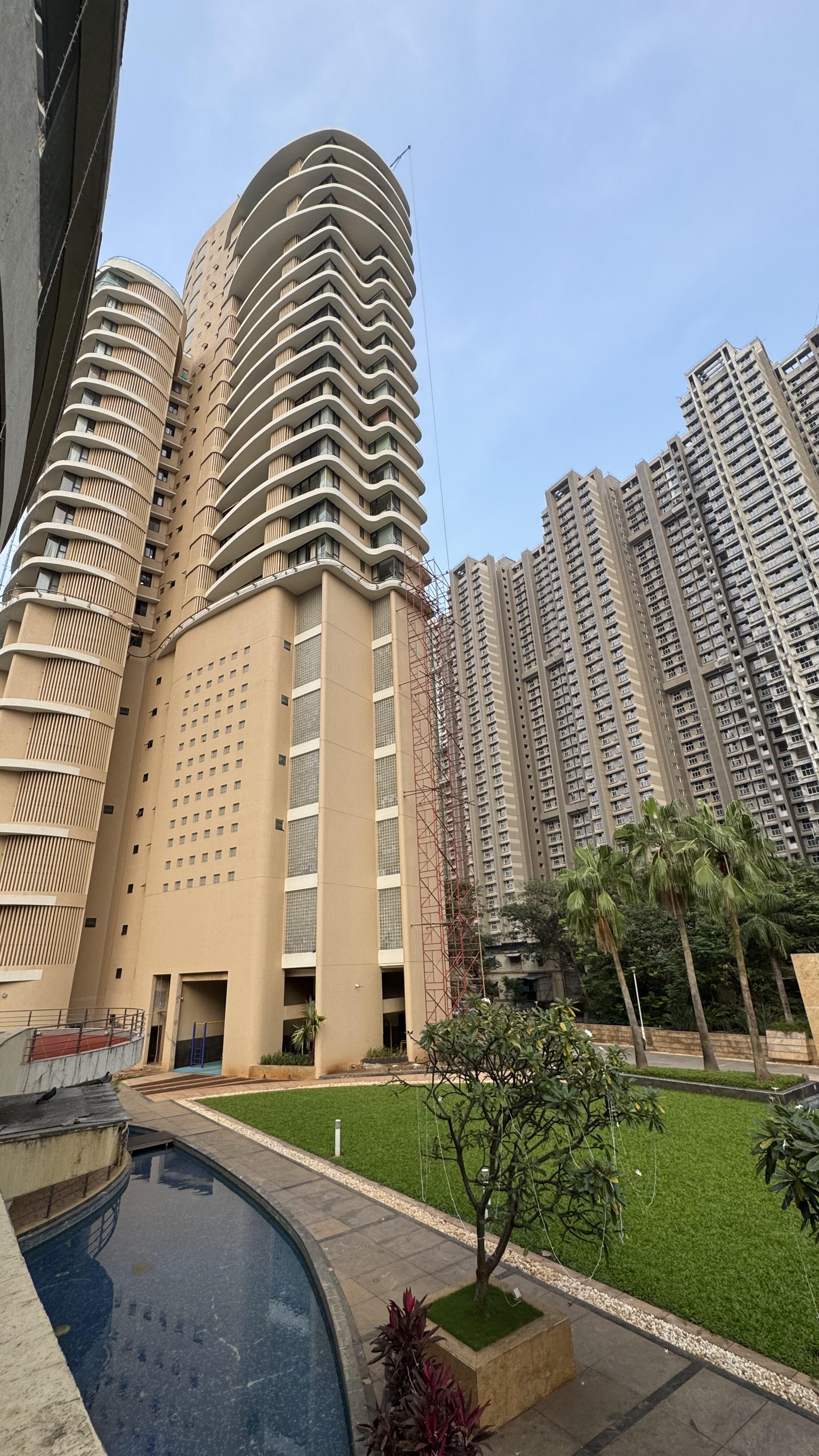 5 BHK + Pooja Room Apartment For Rent in Worli Residency