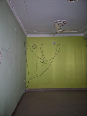 Room in 3 BHK Apartment at Morabadi – for Sale