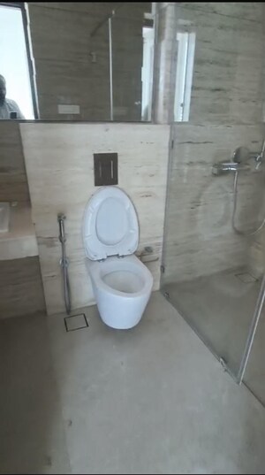 Bathroom in 5 BHK Apartment at Raheja Imperia, Worli – for Rent