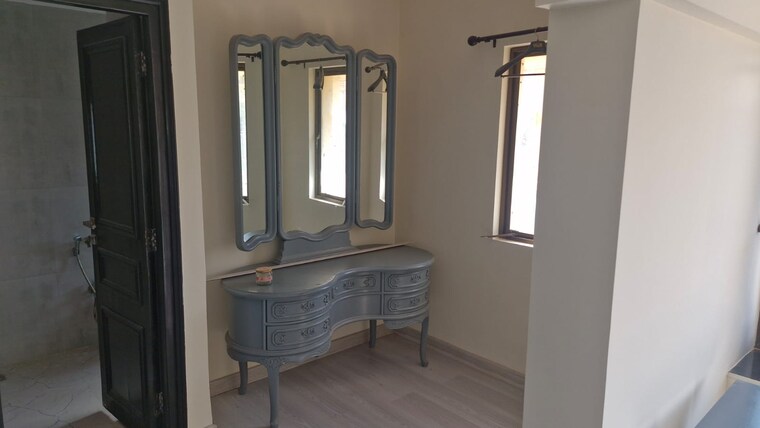 Bathroom, woodstock-apartments 4 Bedroom 2500 Sq.Ft. Apartment In Versova Mumbai 9670052