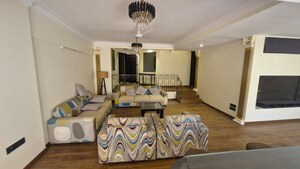 4 BHK Apartment For Rent in Woodstock Apartments, Versova