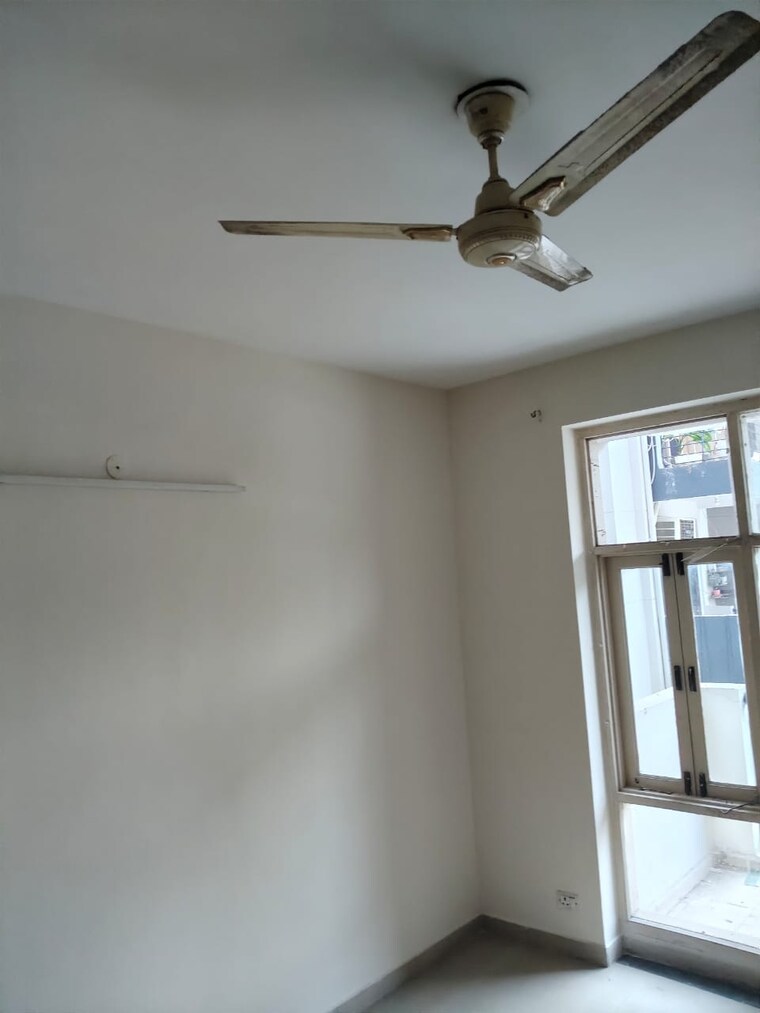 undefined, omaxe-heights 3 Bedroom 954 Sq.Ft. Apartment In Sector 86 Faridabad 9670033