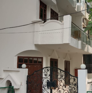 Kitchen in 5 BHK Villa at RWA Apartments Sector 41, Sector 41 – for Rent