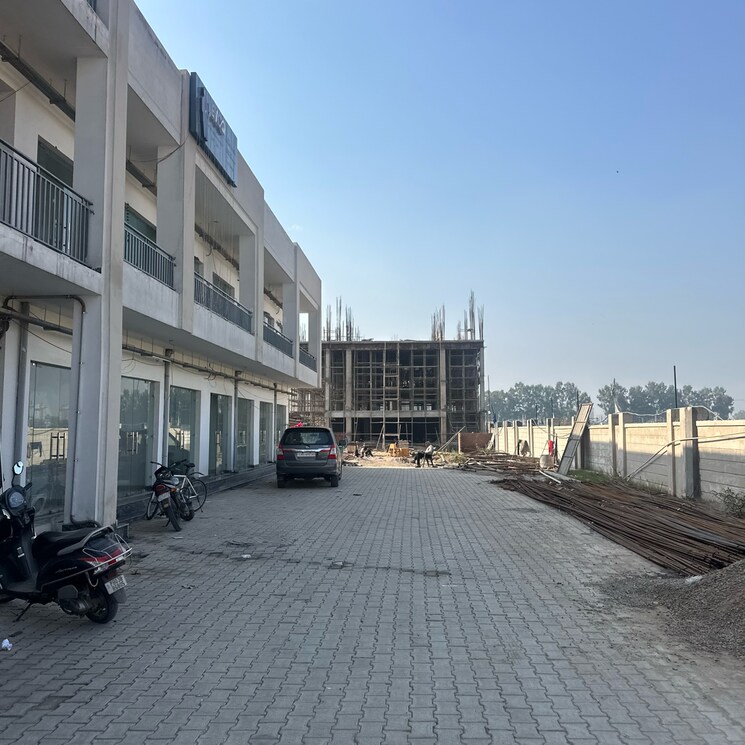 Exterior View, maxxus-plaza Commercial Shop 252 Sq.Ft. In International Airport Road Zirakpur 9670336