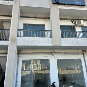  Shop – Exterior View View at Maxxus Plaza, International Airport Road - for Rent