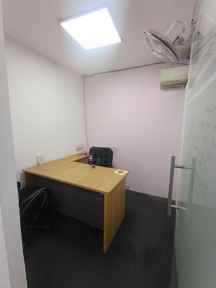 Team Area, sector 2 Commercial Office Space 500 Sq.Ft. In Sector 2 Noida 9670281