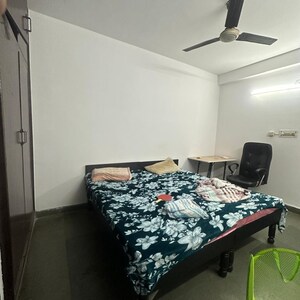 Room in 1 BHK Builder Floor at Katwaria Sarai – for Rent