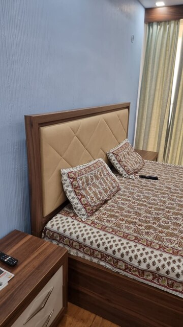 Bedroom in 2.5 BHK Apartment at MI Rustle Court, Malesemau – for Rent