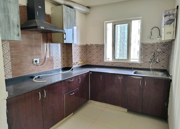 Kitchen, gardenia-golf-city 3 Bedroom 1750 Sq.Ft. Apartment In Sector 75 Noida 9670288