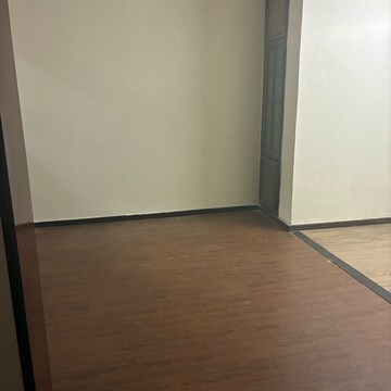 Room in 3.5 BHK Independent House at The Nest Noida, Sector 31 – for Rent