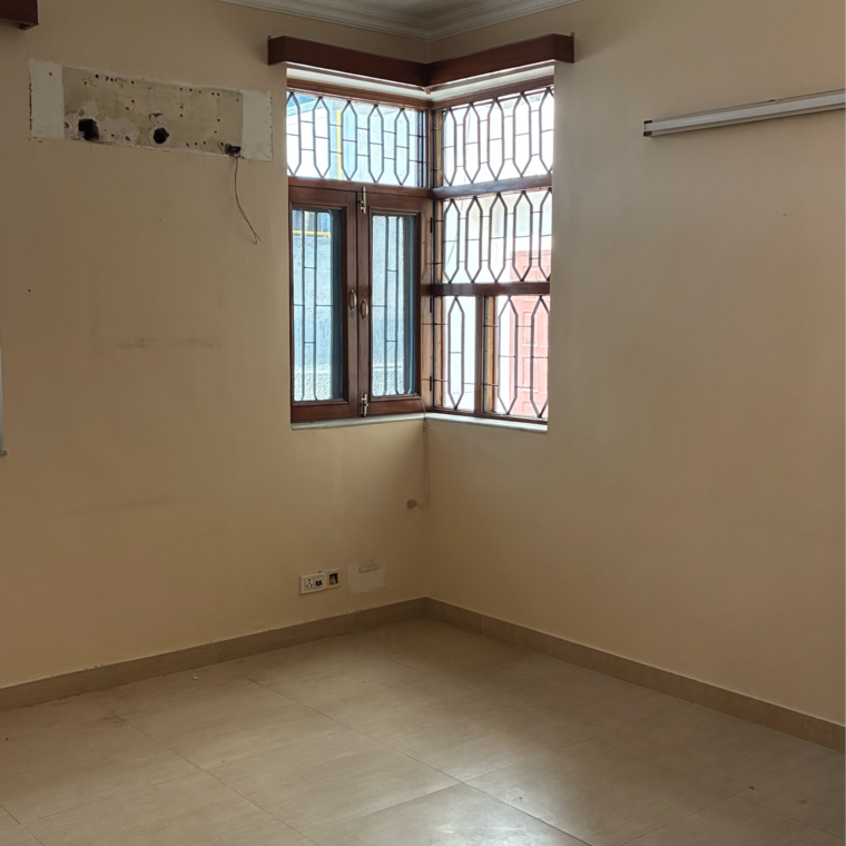 Room, the-nest-noida 3.5 Bedroom 275 Sq.Mt. Independent House In Sector 31 Noida 9670583