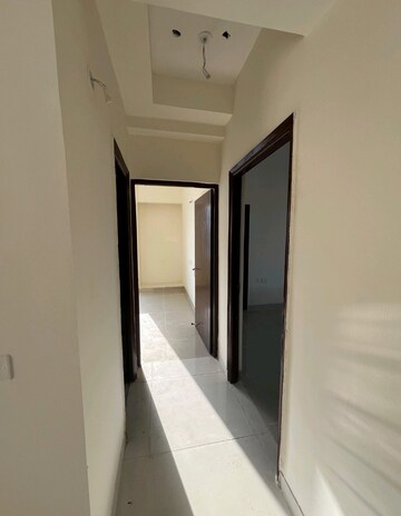 Building Lobby in 3 BHK Apartment at Amrapali Heartbeat City, Sector 107 – for Rent