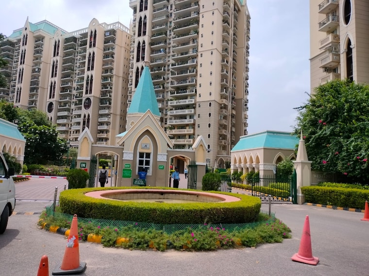 Exterior View, dlf-westend-heights 4 Bedroom 2800 Sq.Ft. Apartment In Sector 53 Gurgaon 9670555