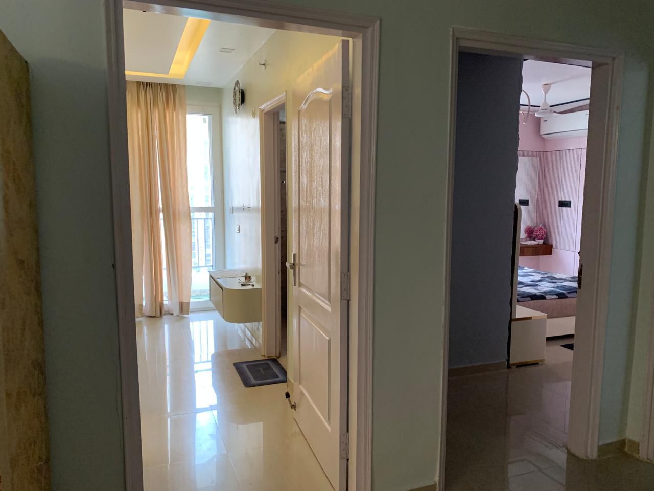 3 BHK + Extra Room 1650 Sq.Ft. Apartment in LDA Parijaat Apartments