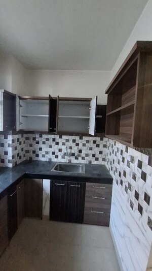 Kitchen in 2 BHK Independent House at Gomti Nagar – for Rent