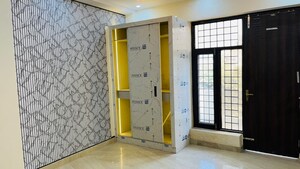 Room in 2 BHK Apartment at RPS Palm Drive, Sector 88 – for Rent