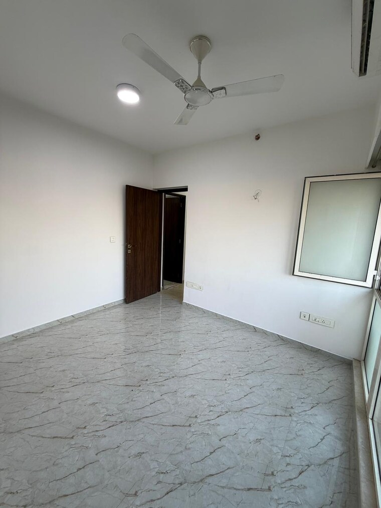 Room, omkar-ananta 2 Bedroom 550 Sq.Ft. Apartment In Goregaon East Mumbai 9670654