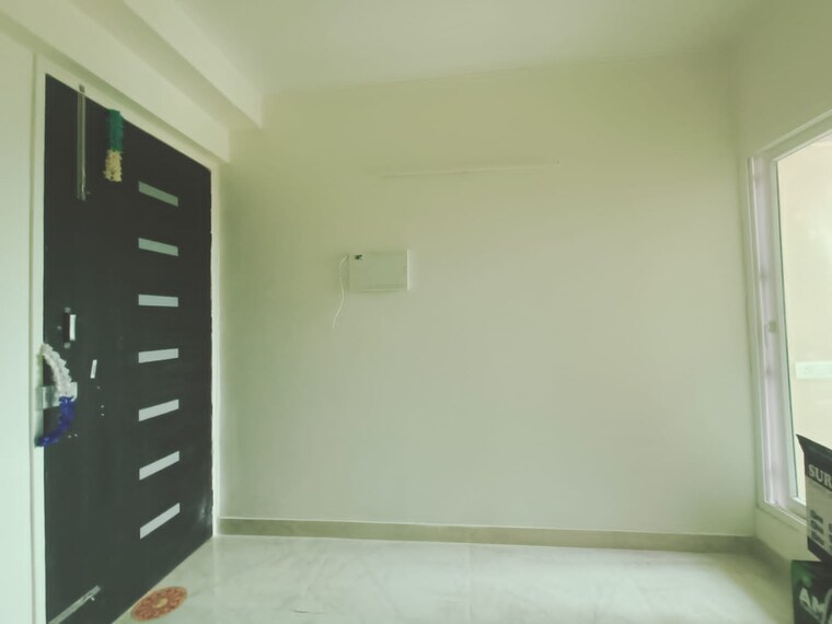 Room, gaurs-siddhartham 2 Bedroom 945 Sq.Ft. Apartment In Siddharth Vihar Ghaziabad 9670704