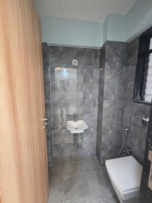 Furnished Amenities in 2 BHK Apartment at Pratham ARC Aura, Andheri West – for Rent