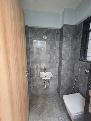 Furnished Amenities in 2 BHK Apartment at Pratham ARC Aura, Andheri West – for Rent