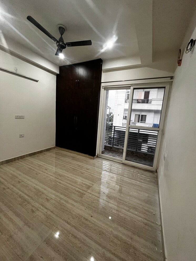 Room, khedi road 3 Bedroom 150 Sq.Mt. Builder Floor In Khedi Road Faridabad 9670789