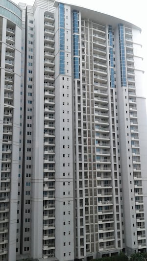 4 BHK Apartment – Exterior View View at DLF The Belaire, Sector 54 - for Sale