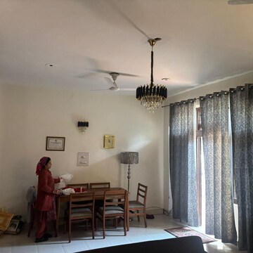 5 BHK Independent House For Rent in RWA Apartments Sector 40, Sector 40