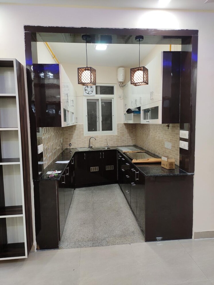 Kitchen, raheja-atharva 3 Bedroom 1807 Sq.Ft. Apartment In Sector 109 Gurgaon 9670886
