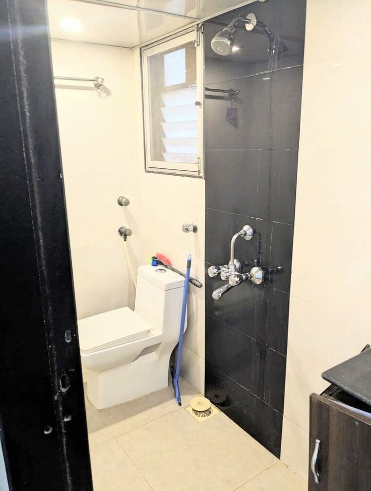 Bathroom, shanti-heights-dadar-east 2 Bedroom 1200 Sq.Ft. Apartment In Dadar East Mumbai 9670822