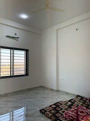 Room in 4 BHK Builder Floor at Talawali Chanda – for Rent