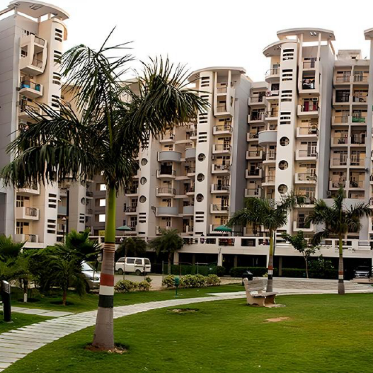 2 BHK 1205 Sq.Ft. Apartment in Omaxe Heights