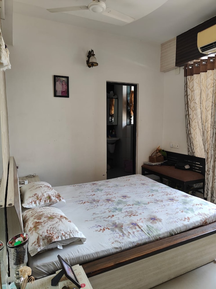 Room, paldi 3 Bedroom 1800 Sq.Ft. Apartment In Paldi Ahmedabad 9670964