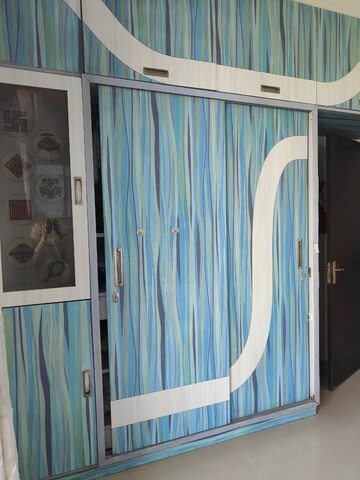 Room in 3 BHK Apartment at Paldi – for Rent