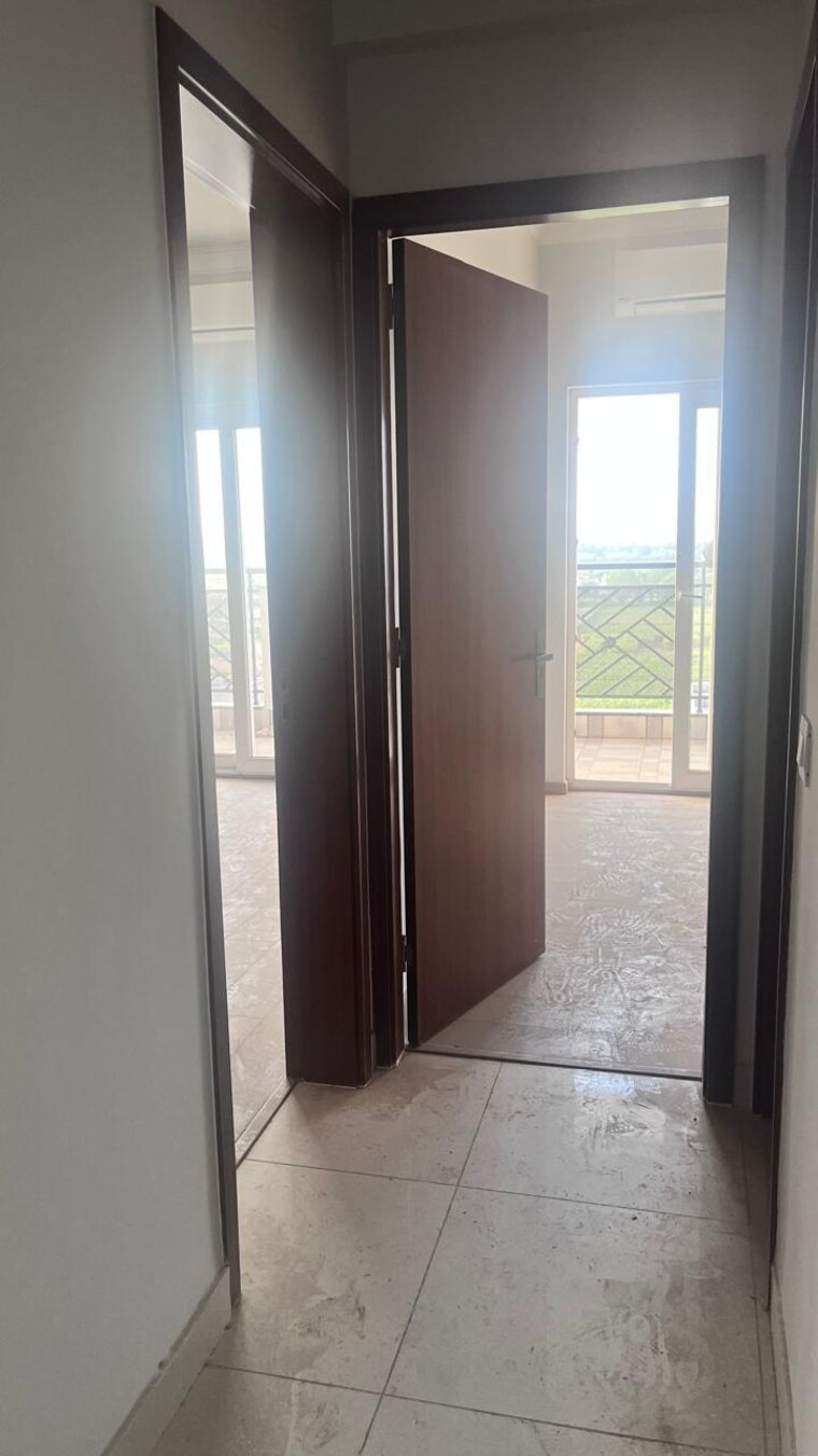 undefined, central-park-flower-valley-aqua-front-towers 3 Bedroom 1789 Sq.Ft. Builder Floor In Sohna Sector 33 Gurgaon 9670927