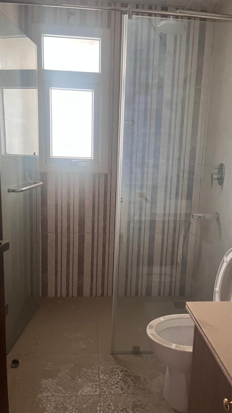 Bathroom, central-park-flower-valley-aqua-front-towers 3 Bedroom 1789 Sq.Ft. Builder Floor In Sohna Sector 33 Gurgaon 9670927