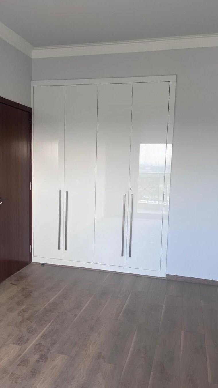 Room, central-park-flower-valley-aqua-front-towers 3 Bedroom 1789 Sq.Ft. Builder Floor In Sohna Sector 33 Gurgaon 9670927