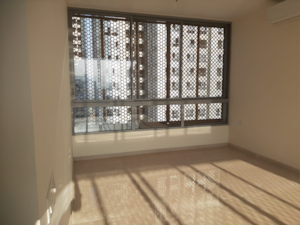 Room in 2.5 BHK Apartment at Piramal Vaikunth A Class Homes, Balkum Pada – for Sale