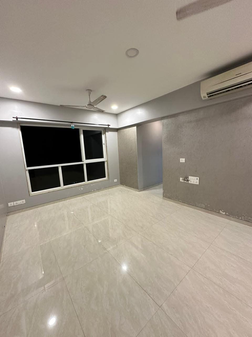 2 BHK 800 Sq.Ft. Apartment in Dosti Estates