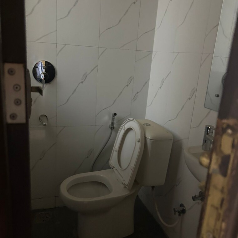 Bathroom, wave-one Commercial Shop 970 Sq.Ft. In Sector 18 Noida 9670948