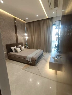 Bedroom in 3 BHK Apartment at Dosti Venus, Wadala East – for Rent