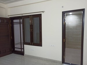 Room in 3.5 BHK Apartment at LDA Parijaat Apartments, Faizabad Road – for Rent