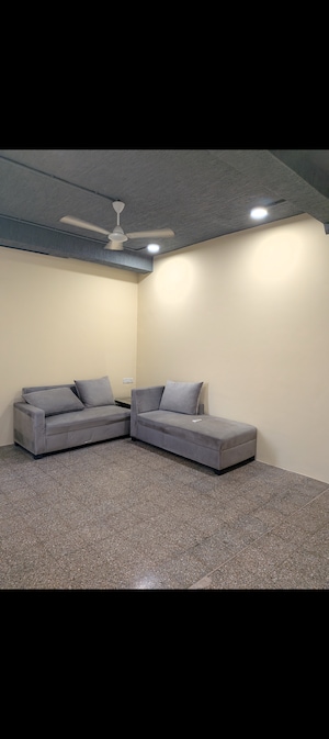 Bedroom in 1 BHK Apartment at Colaba – for Rent