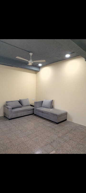 Bedroom in 1 BHK Apartment at Colaba – for Rent